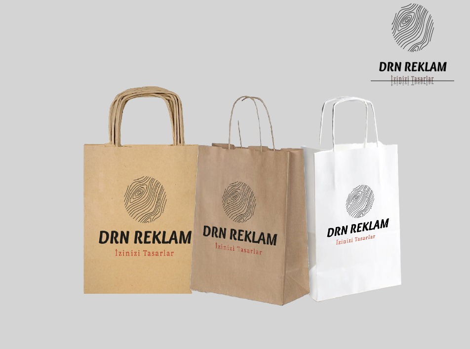 Papiertragetaschen in Kraft und Weiß mit Flach- oder Kordelgriff