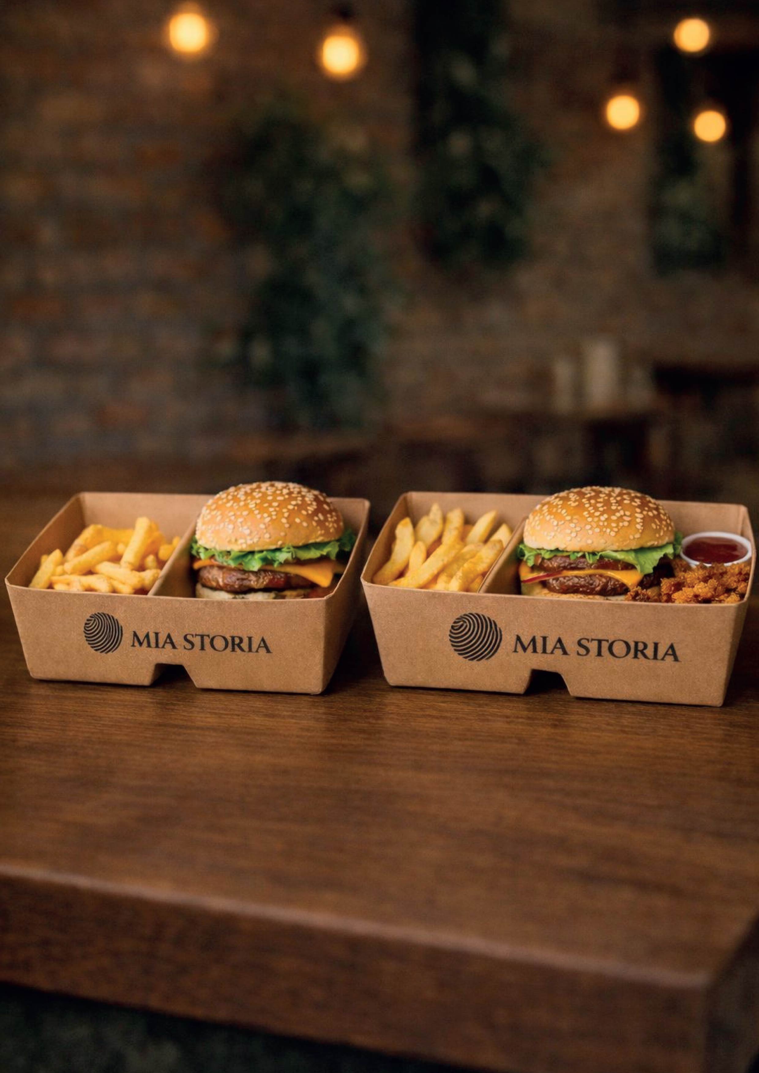 Bedruckte Menüschale mit Burger und Pommes